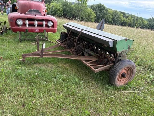 Image of John Deere Van Brunt equipment image 3