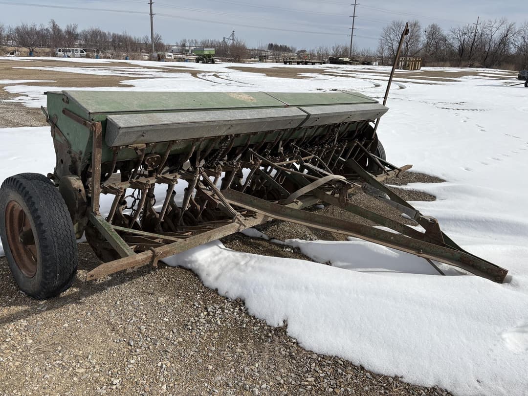Image of John Deere Van Brunt B Image 0