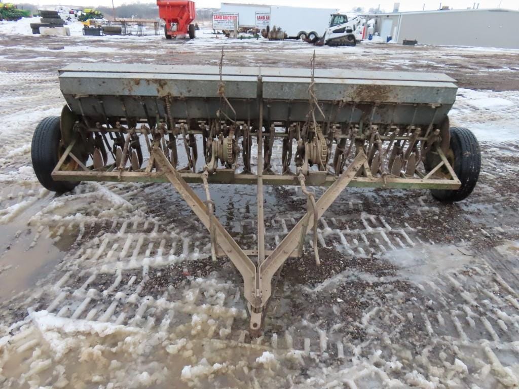 Main image John Deere Van Brunt B