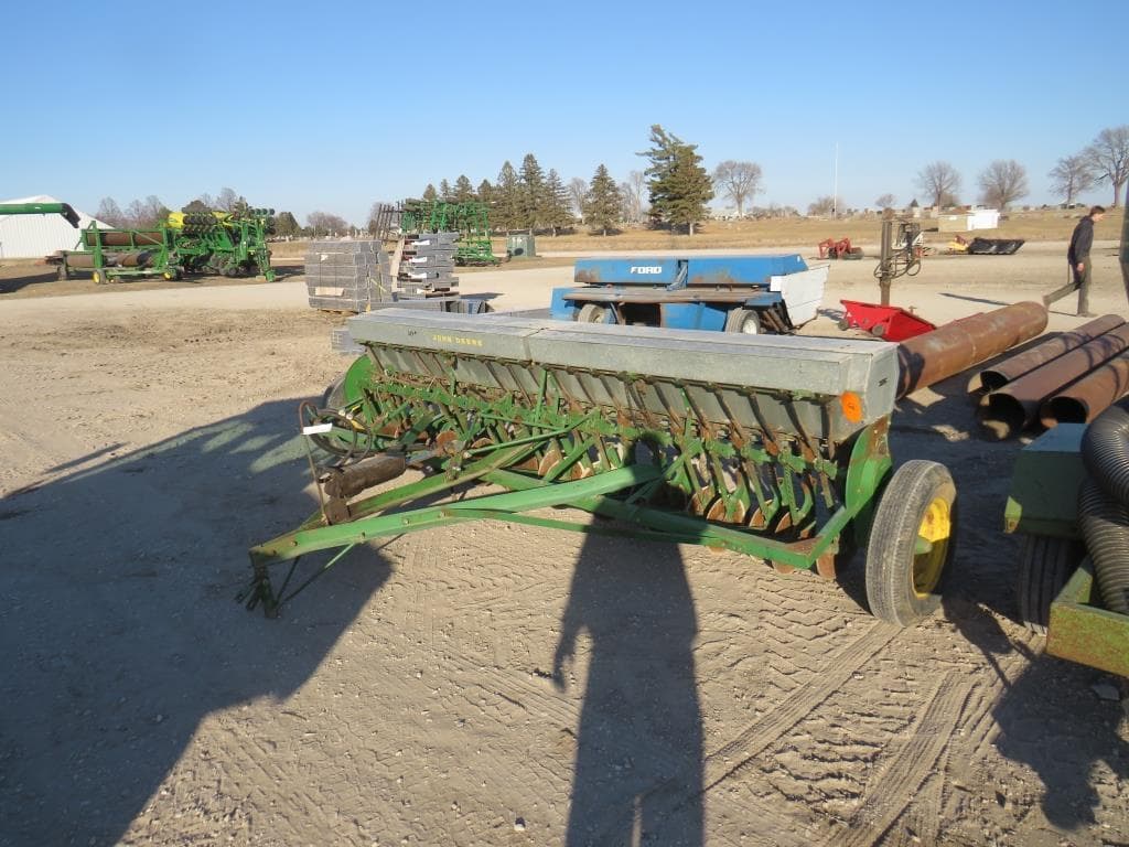 Image of John Deere Van Brunt B Image 1