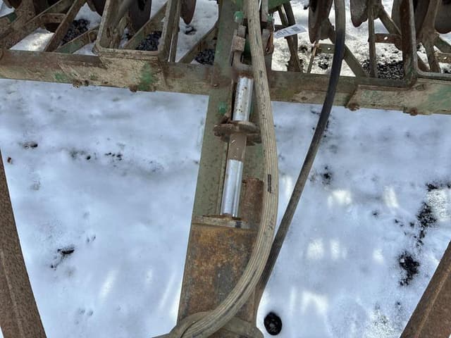 Image of John Deere Van Brunt B equipment image 4