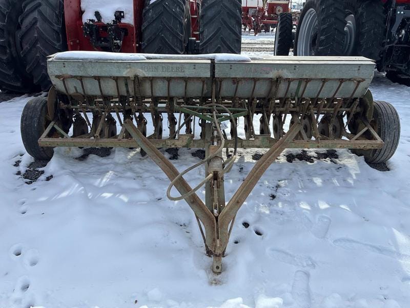 John Deere Van Brunt B Equipment Image0