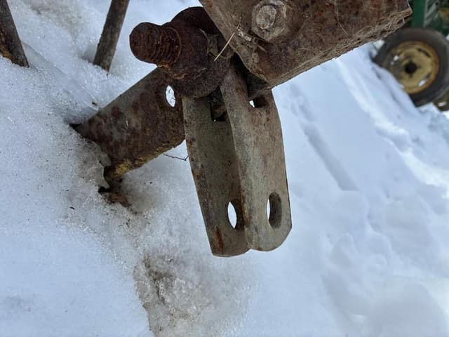 Image of John Deere Van Brunt B equipment image 2