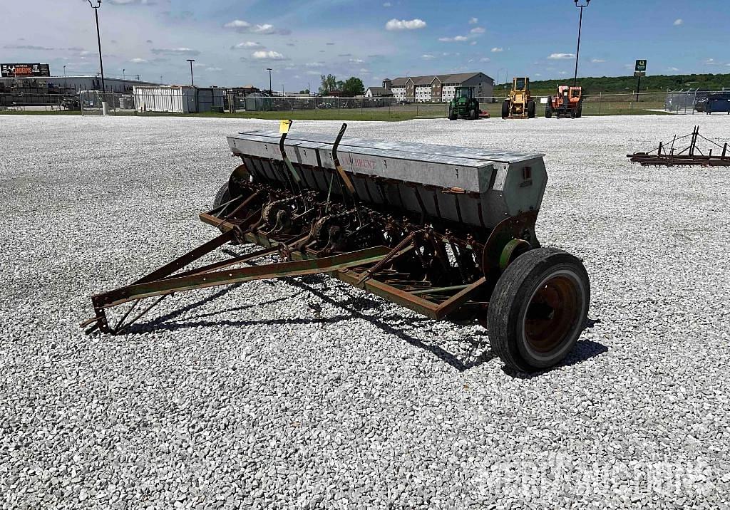 Image of John Deere Van Brunt Primary image