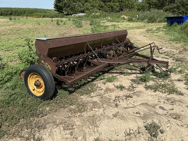 Image of John Deere Van Brunt equipment image 1