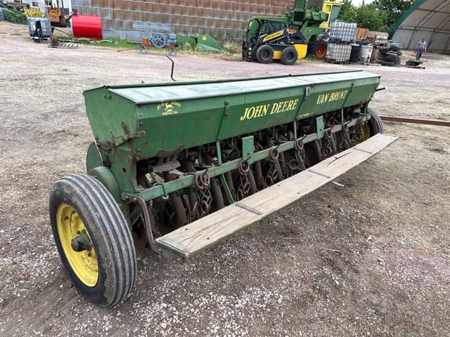Image of John Deere Van Brunt equipment image 2