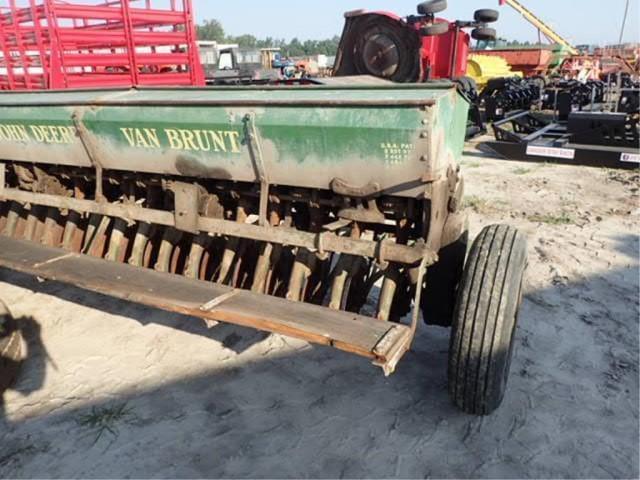 Image of John Deere Van Brunt equipment image 3