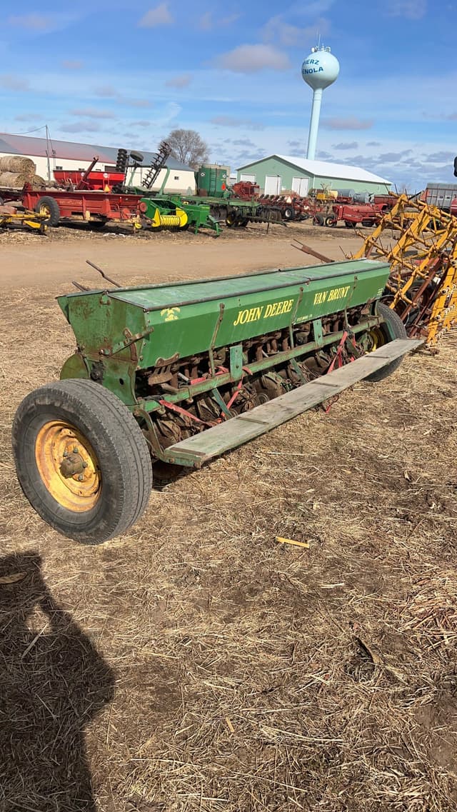 Image of John Deere Van Brunt equipment image 3