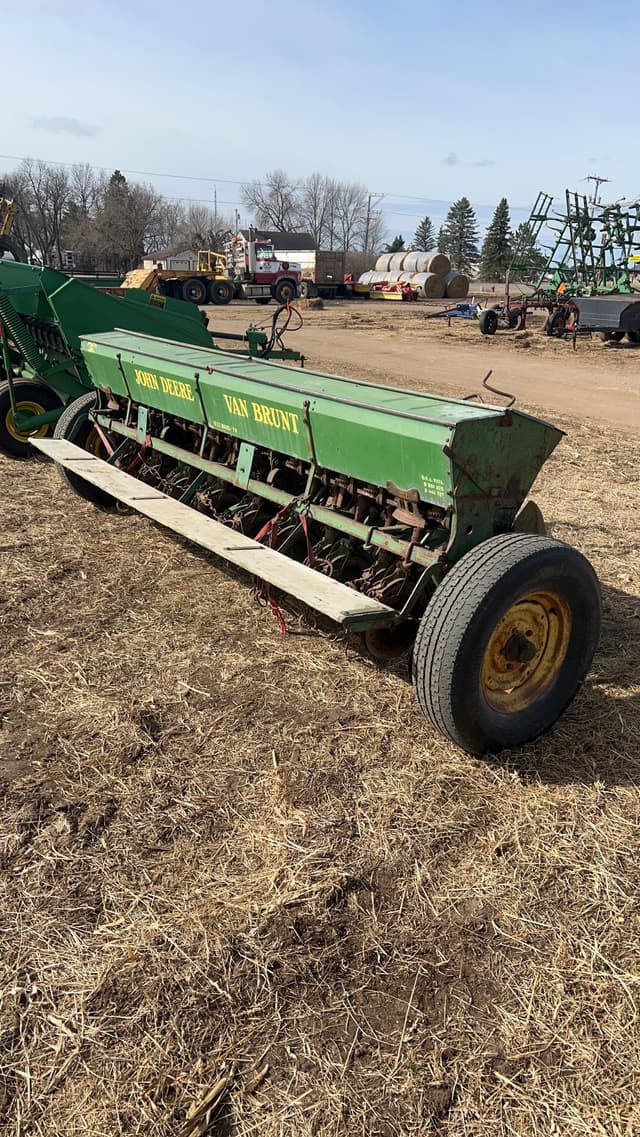 Image of John Deere Van Brunt equipment image 2