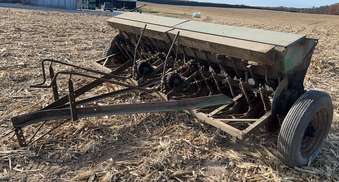 Image of John Deere Van Brunt Primary image