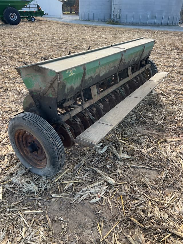 Image of John Deere Van Brunt equipment image 4