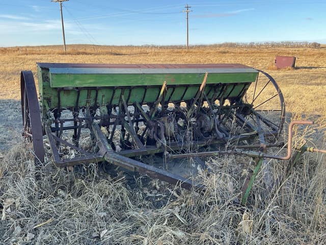 Image of John Deere Van Brunt equipment image 1