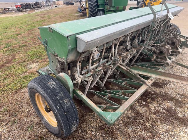 Image of John Deere Van Brunt equipment image 4