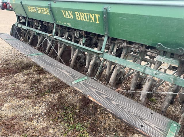 Image of John Deere Van Brunt equipment image 3
