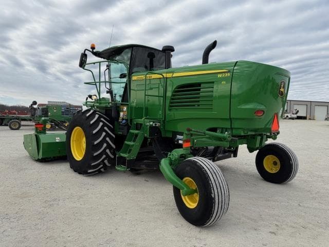 Image of John Deere W235 equipment image 2