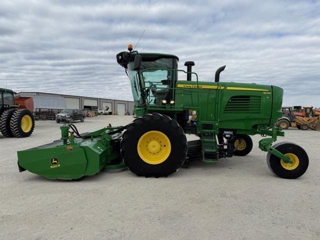 Image of John Deere W235 equipment image 1