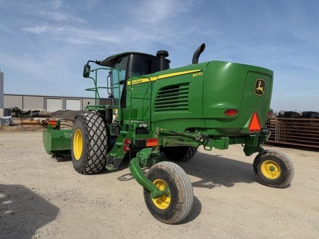 Image of John Deere W235 equipment image 2