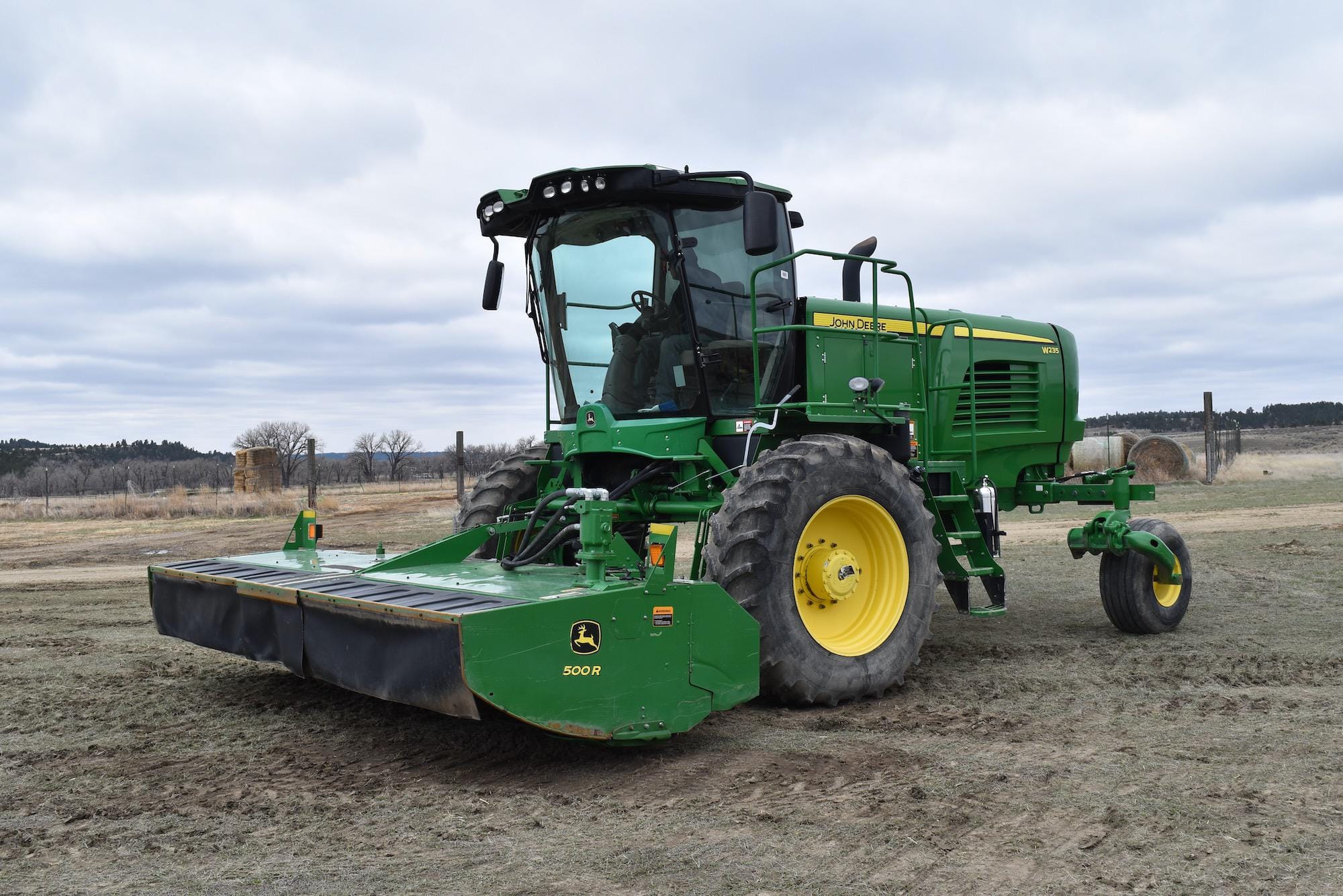 Main image John Deere W235