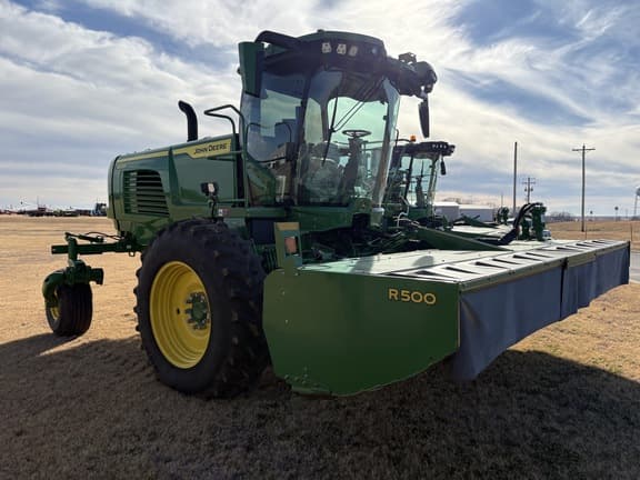 Image of John Deere W235R equipment image 3