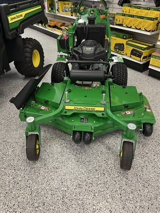 John Deere W52R Equipment Image0