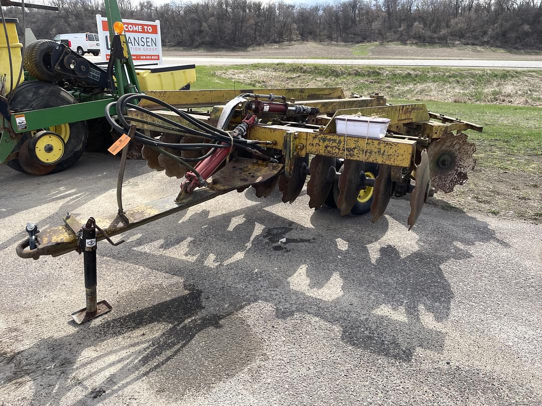 Image of John Deere WH83 Primary image