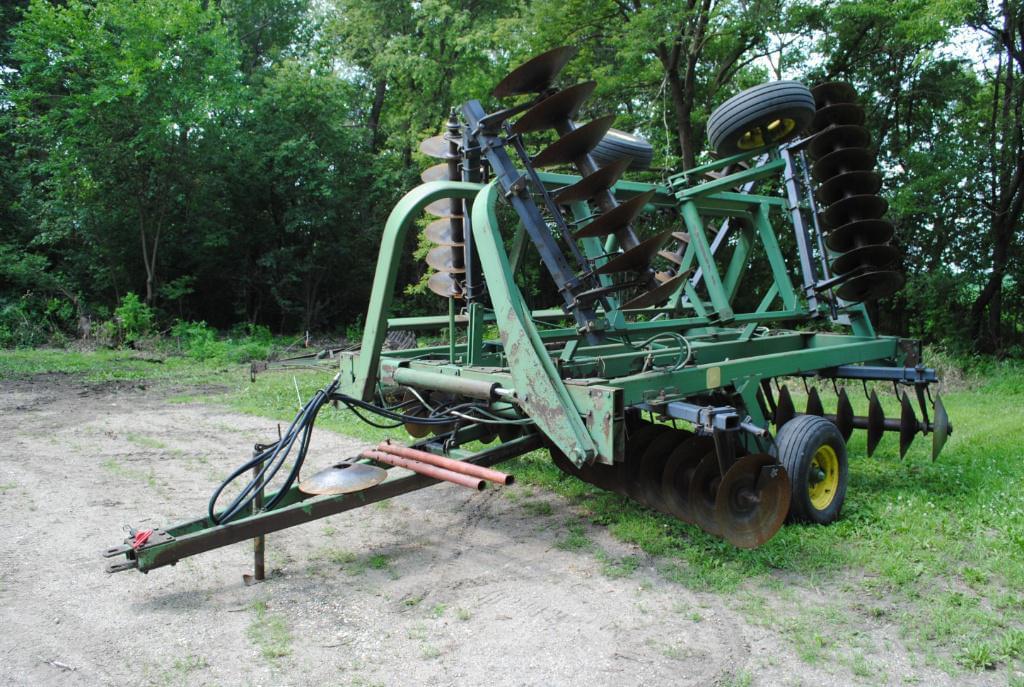 Image of John Deere 230 Primary image