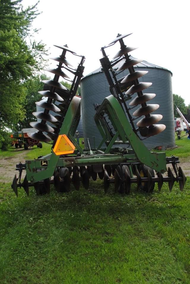 Image of John Deere 230 equipment image 3