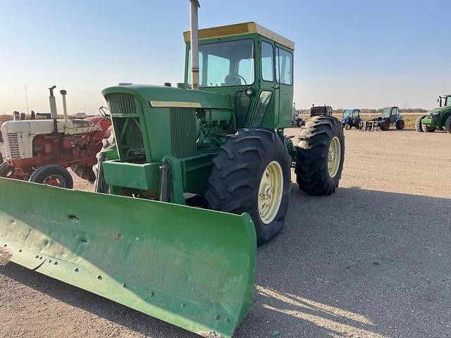 Image of John Deere 7020 equipment image 3