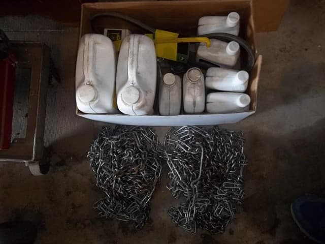 Image of John Deere X530 equipment image 2