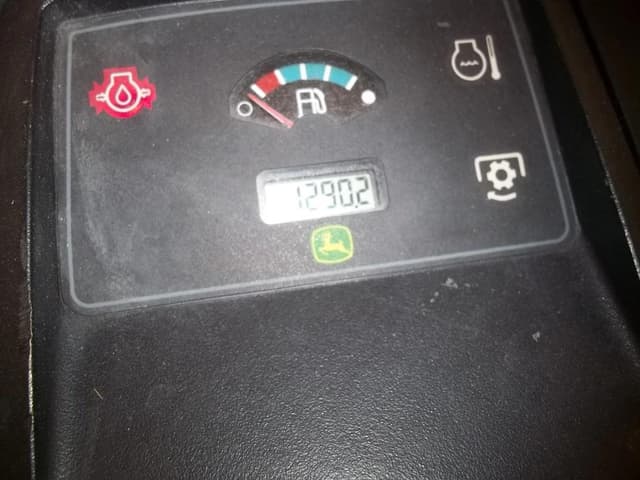 Image of John Deere X530 equipment image 3