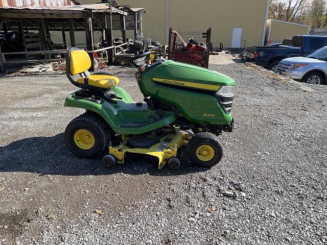 Image of John Deere X300 equipment image 1