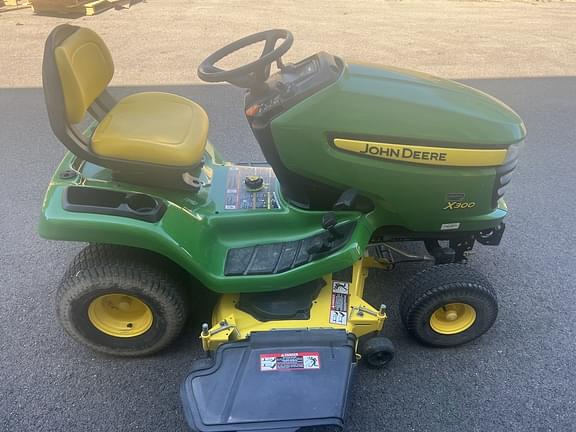 Image of John Deere X300 equipment image 2