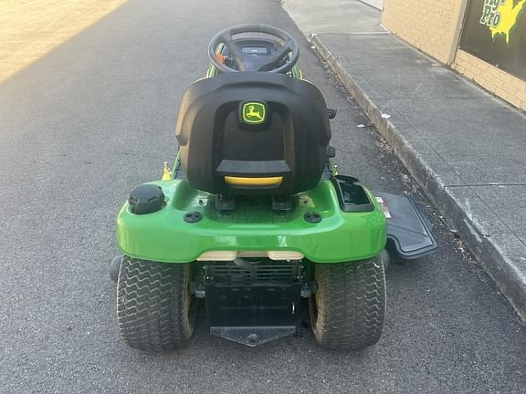 Image of John Deere X300 equipment image 4