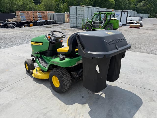 Image of John Deere X300 equipment image 2