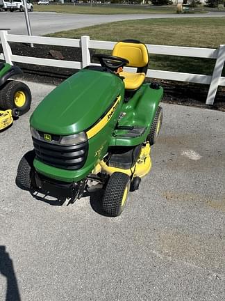 Image of John Deere X300 equipment image 1