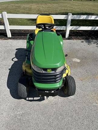 Image of John Deere X300 equipment image 3