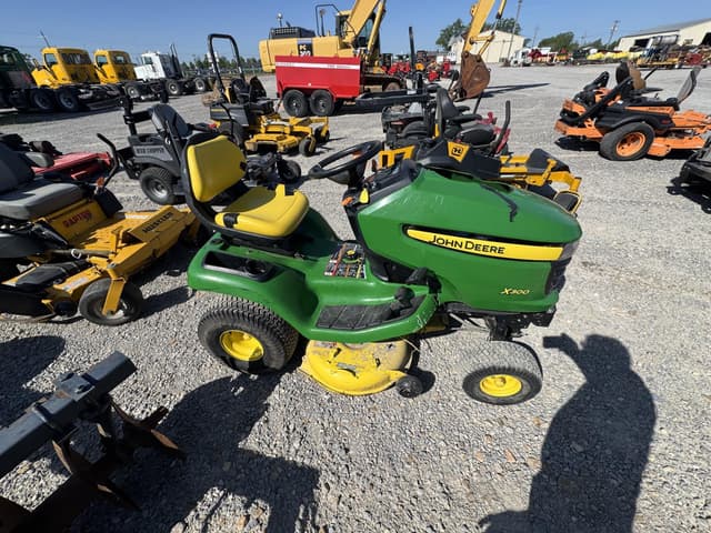 Image of John Deere X300 equipment image 3
