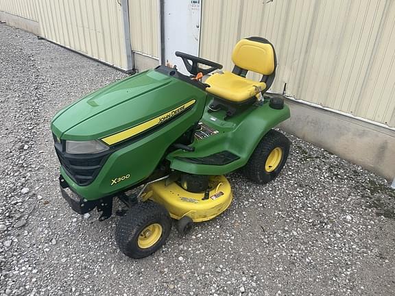 Image of John Deere X300 equipment image 1