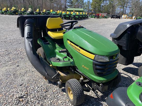 Image of John Deere X300 equipment image 1