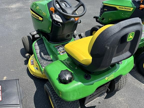 Image of John Deere X300 equipment image 2