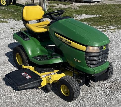 Image of John Deere X300 equipment image 2