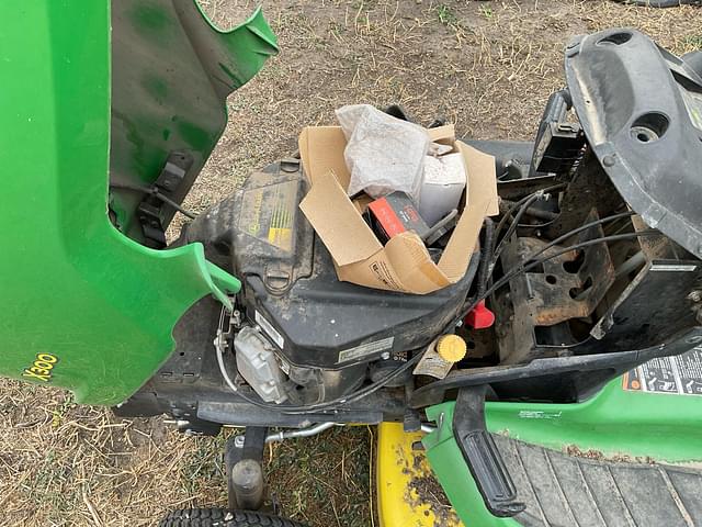 Image of John Deere X300 equipment image 4