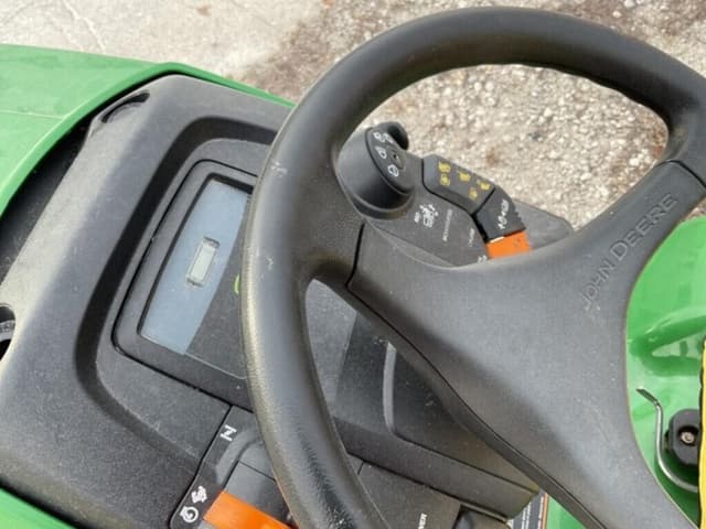 Image of John Deere X300 equipment image 4