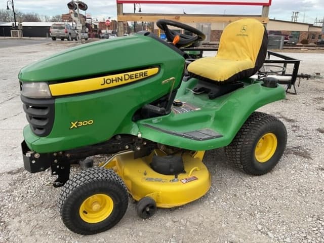Image of John Deere X300 equipment image 1