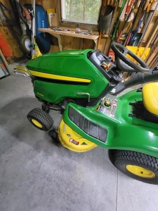 Image of John Deere X300 equipment image 1