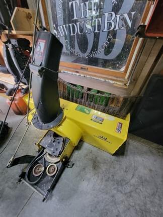 Image of John Deere X300 Primary image