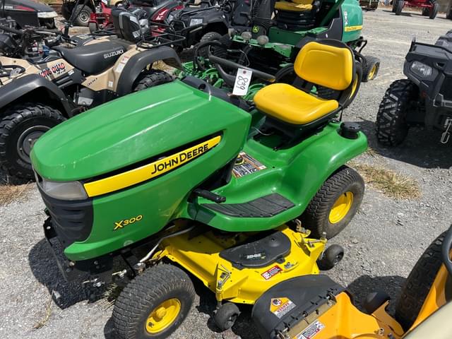 Image of John Deere X300 equipment image 2