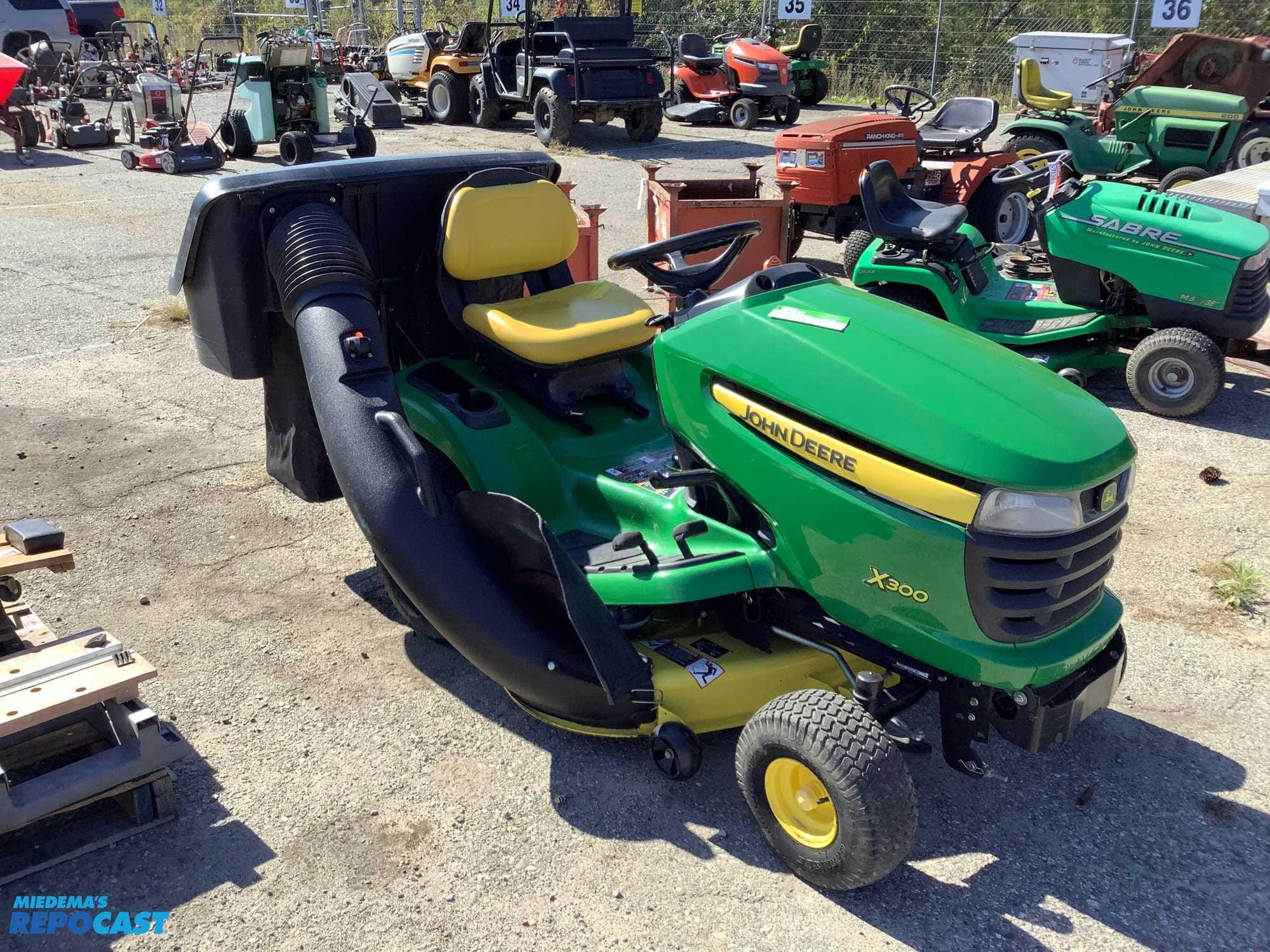 Main image John Deere X300