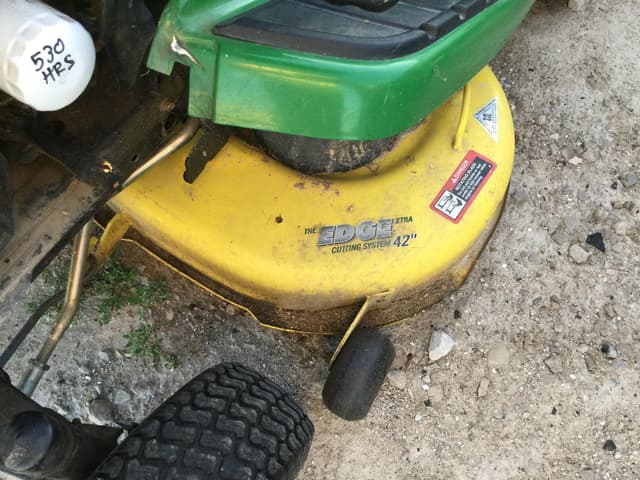 Image of John Deere X300 equipment image 4