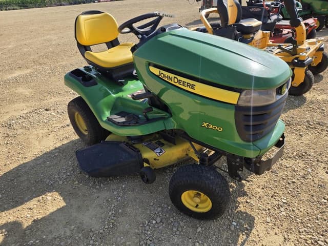 Image of John Deere X300 equipment image 1